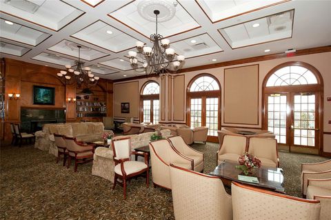 Condominium in Melville NY 1000 N Madeira Boulevard 37.jpg
