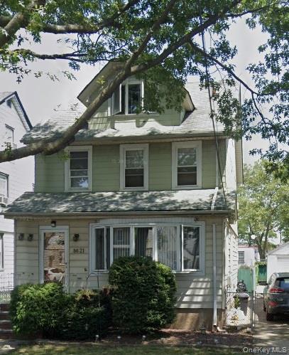 86 21 233rd St, Queens Village, NY 11427