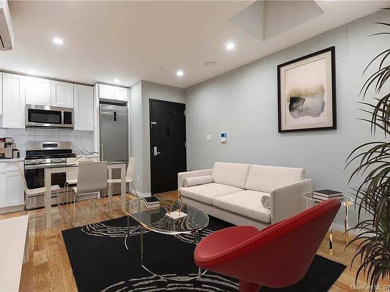 12615 Jamaica Ave, Richmond Hill, NY 11418 photo