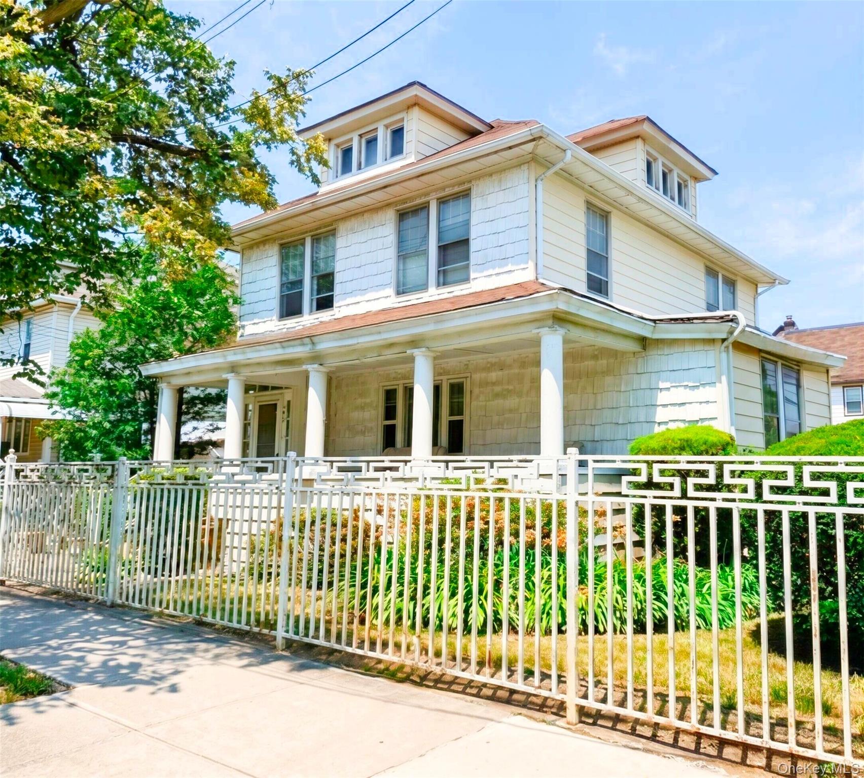 248 17 Francis Lewis Blvd, Rosedale, NY 11422