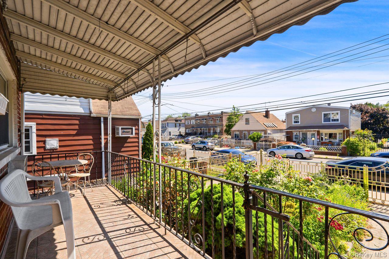 1056 Swinton Ave, Bronx, NY 10465 photo