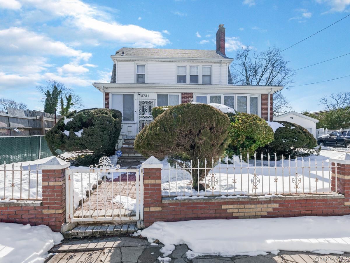 2721 Coldspring Rd, Far Rockaway, NY 11691