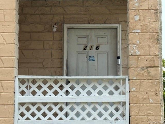 216 Beach 31 St, Far Rockaway, NY 11691 photo