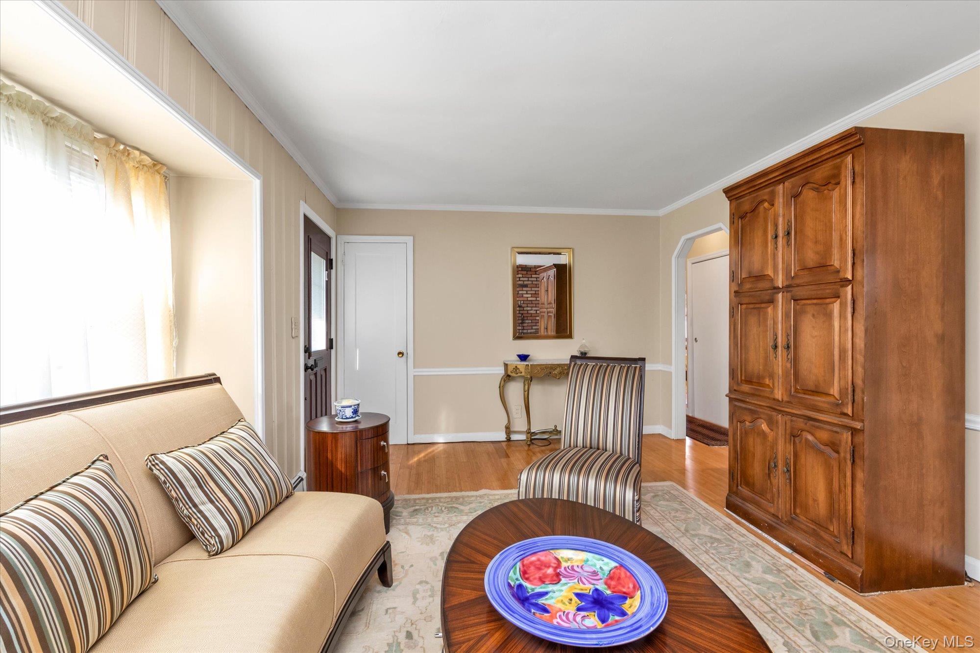 77 Horton Ave, Valley Stream, NY 11581 photo