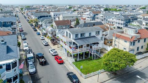 Single Family Residence in Long Beach NY 103 Connecticut Avenue 33.jpg