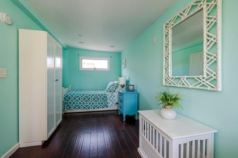 Single Family Residence in Long Beach NY 103 Connecticut Avenue 19.jpg