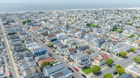 Single Family Residence in Long Beach NY 103 Connecticut Avenue 42.jpg