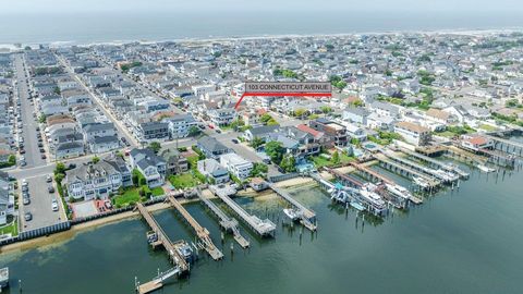 Single Family Residence in Long Beach NY 103 Connecticut Avenue 43.jpg