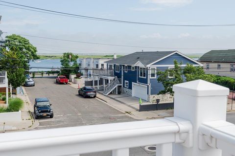 Single Family Residence in Long Beach NY 103 Connecticut Avenue 22.jpg