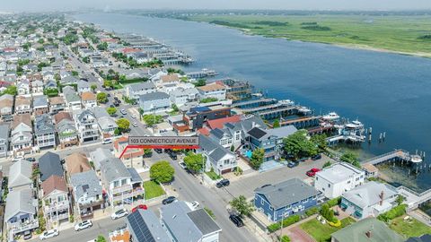 Single Family Residence in Long Beach NY 103 Connecticut Avenue 37.jpg