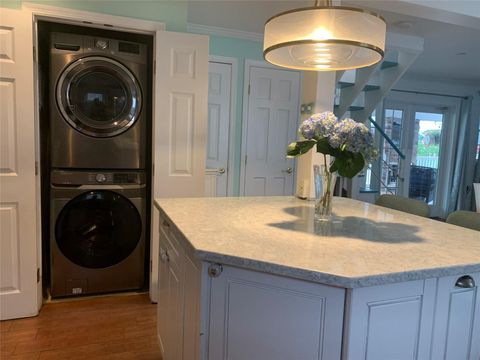 Single Family Residence in Long Beach NY 103 Connecticut Avenue 28.jpg