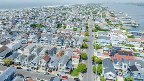 Single Family Residence in Long Beach NY 103 Connecticut Avenue 40.jpg