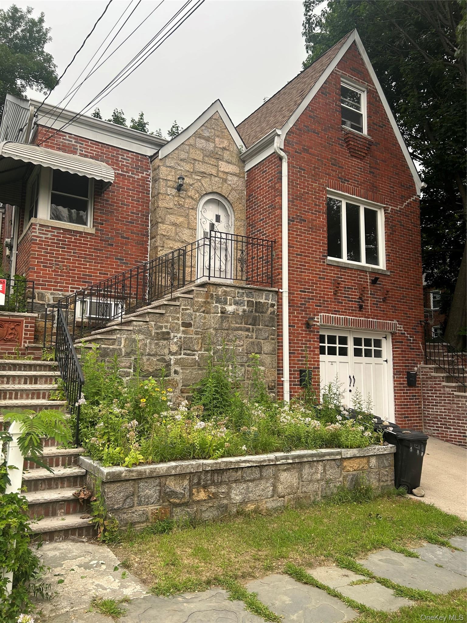 141 Sterling Ave, Yonkers, NY 10704