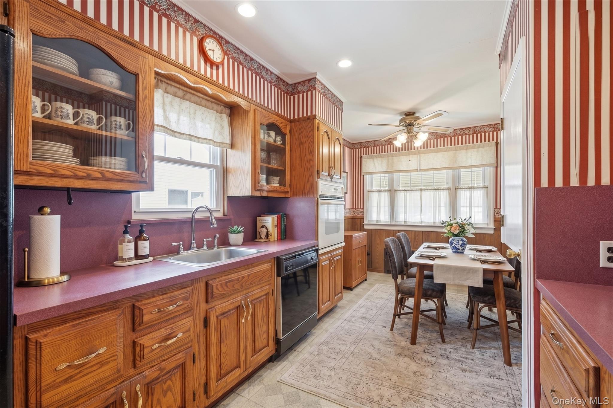 2320 Saratoga St, Oceanside, NY 11572 photo