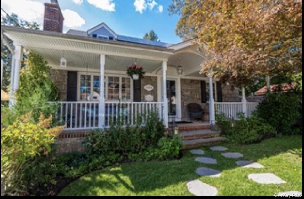 1984 Russell St, North Bellmore, NY 11710
