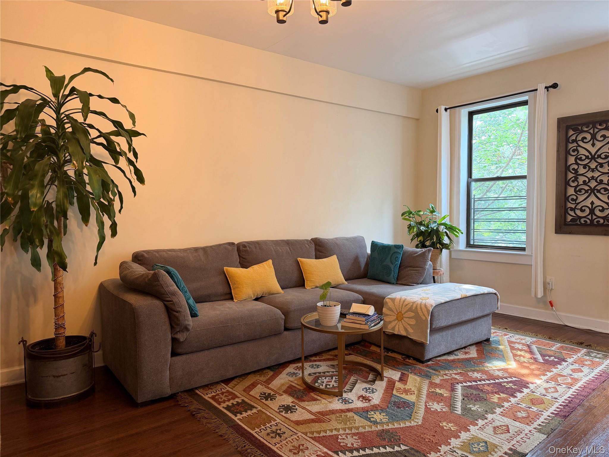 531 Lincoln Ave #5 L, Mount Vernon, NY 10552 photo