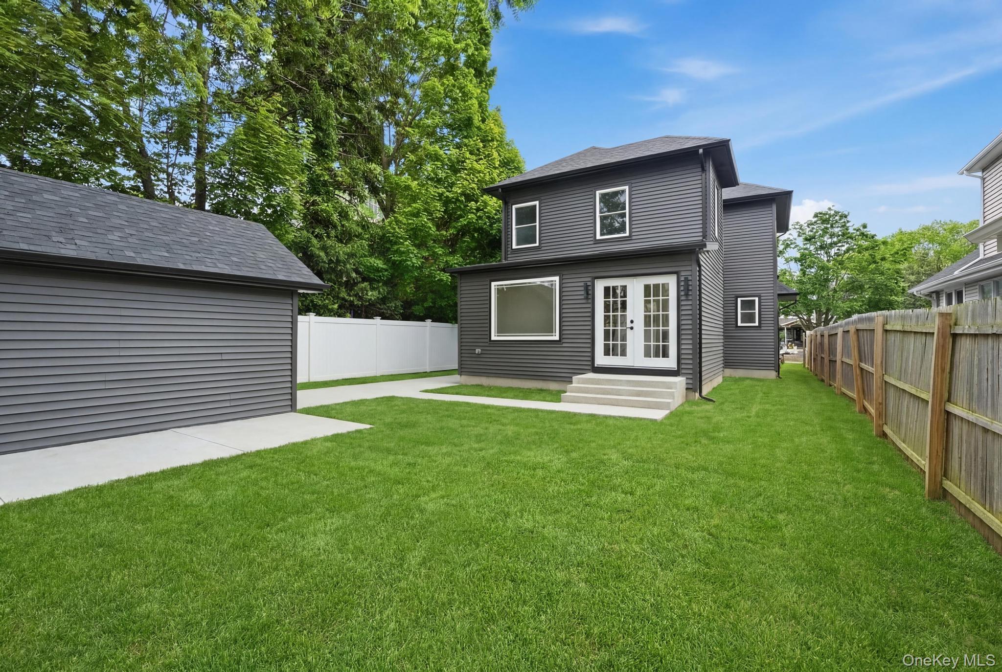 2532 Washington Ave, Oceanside, NY 11572 photo