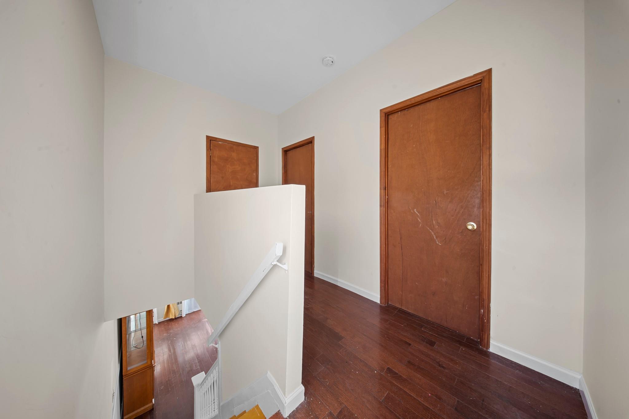 Single Family Residence in Springfield Gardens NY 13121 Mathewson Court 12.jpg