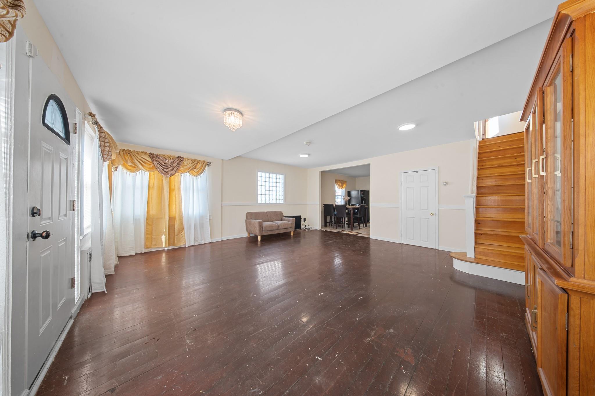 Single Family Residence in Springfield Gardens NY 13121 Mathewson Court 2.jpg