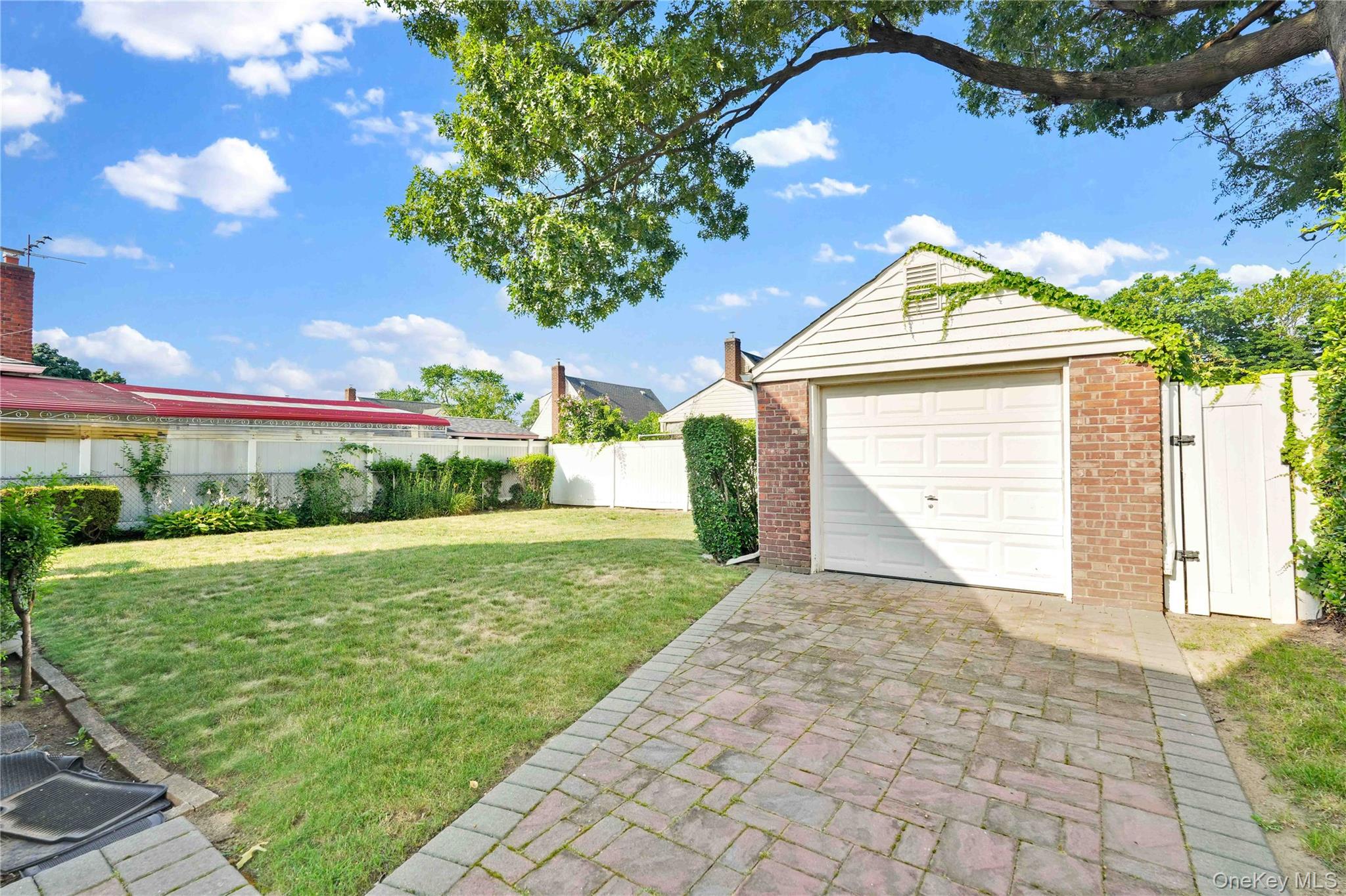 12114 Grayson St, Springfield Gardens, NY 11413 photo