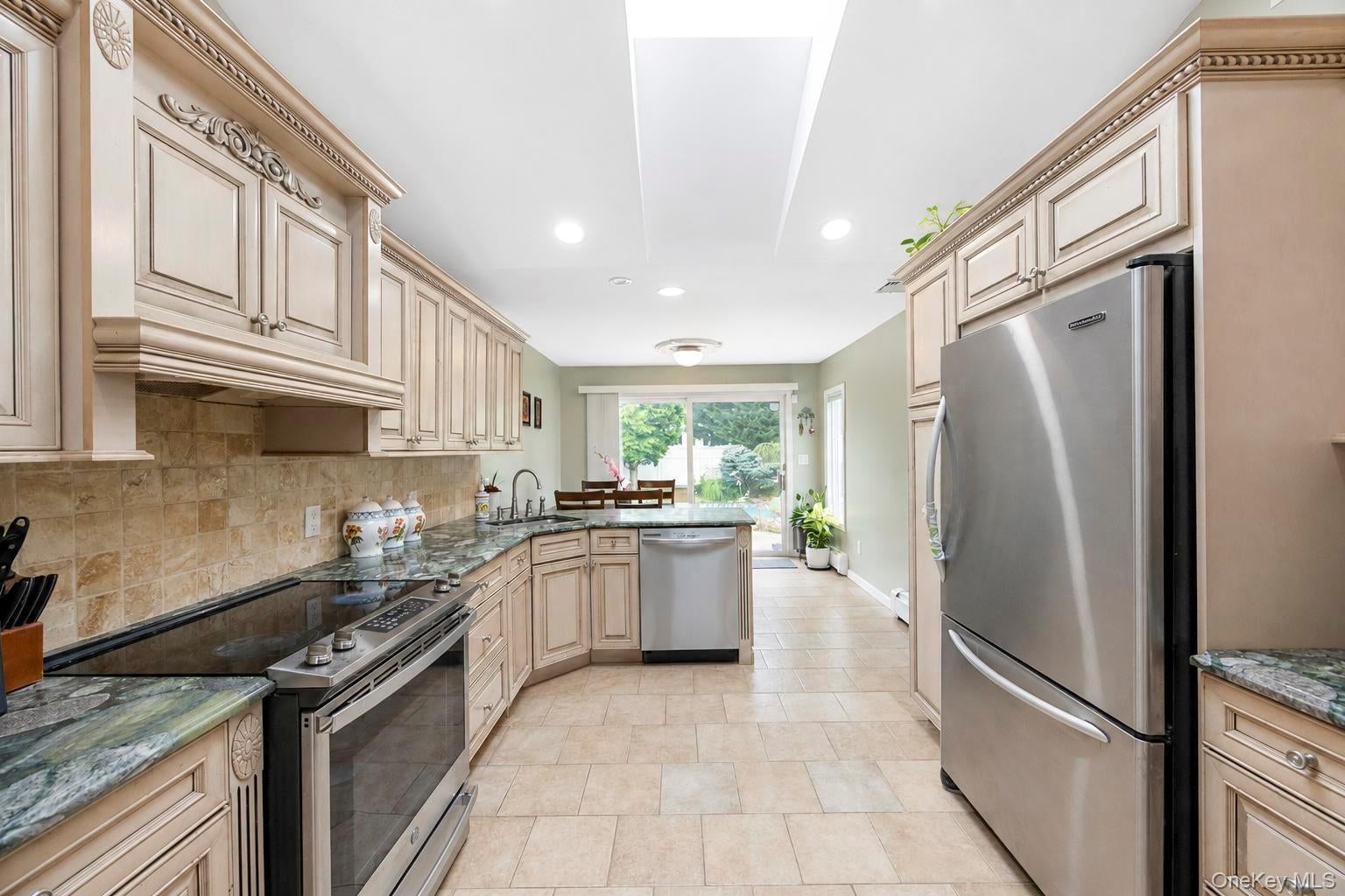 49 Village Dr, Jericho, NY 11753 photo
