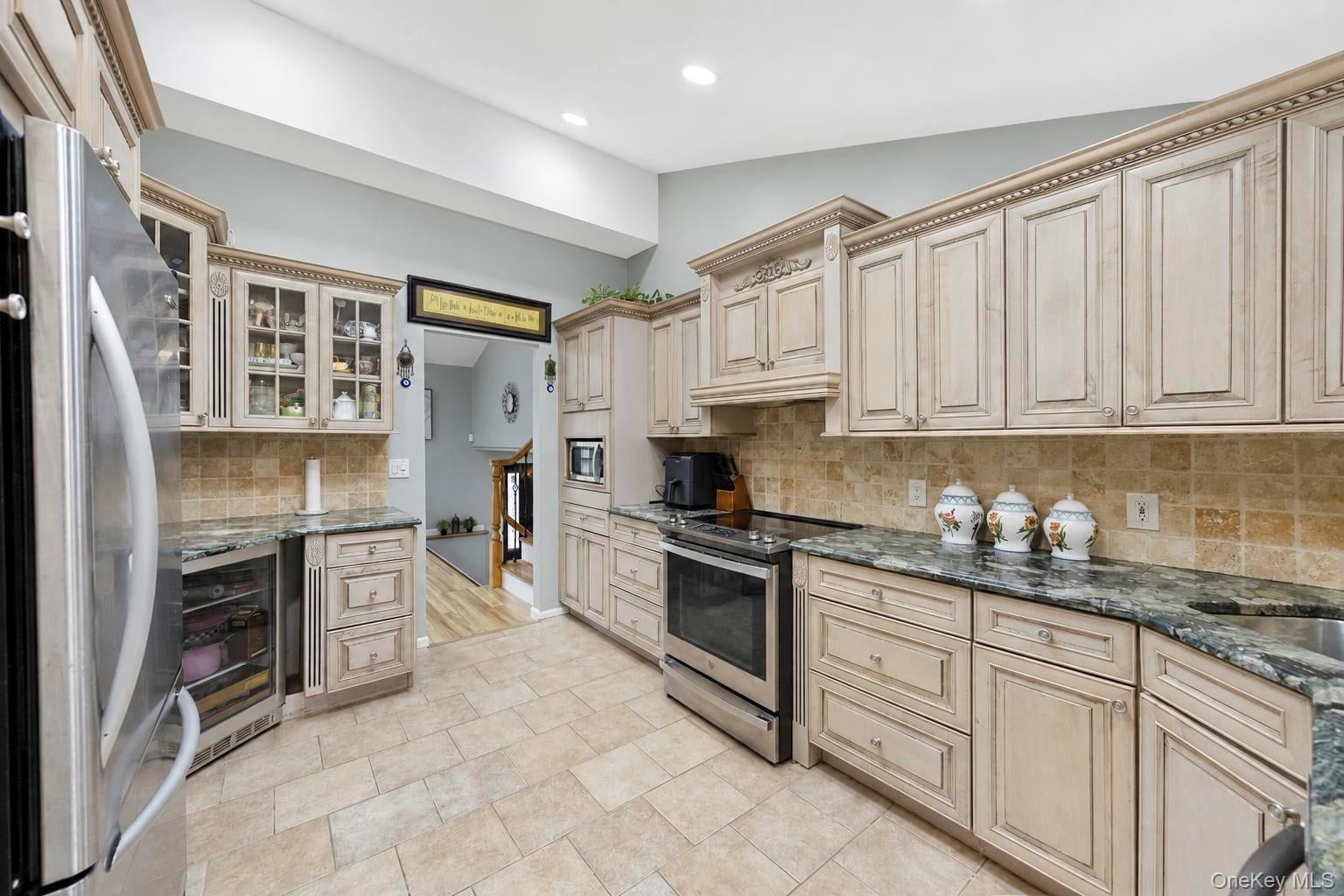 49 Village Dr, Jericho, NY 11753 photo
