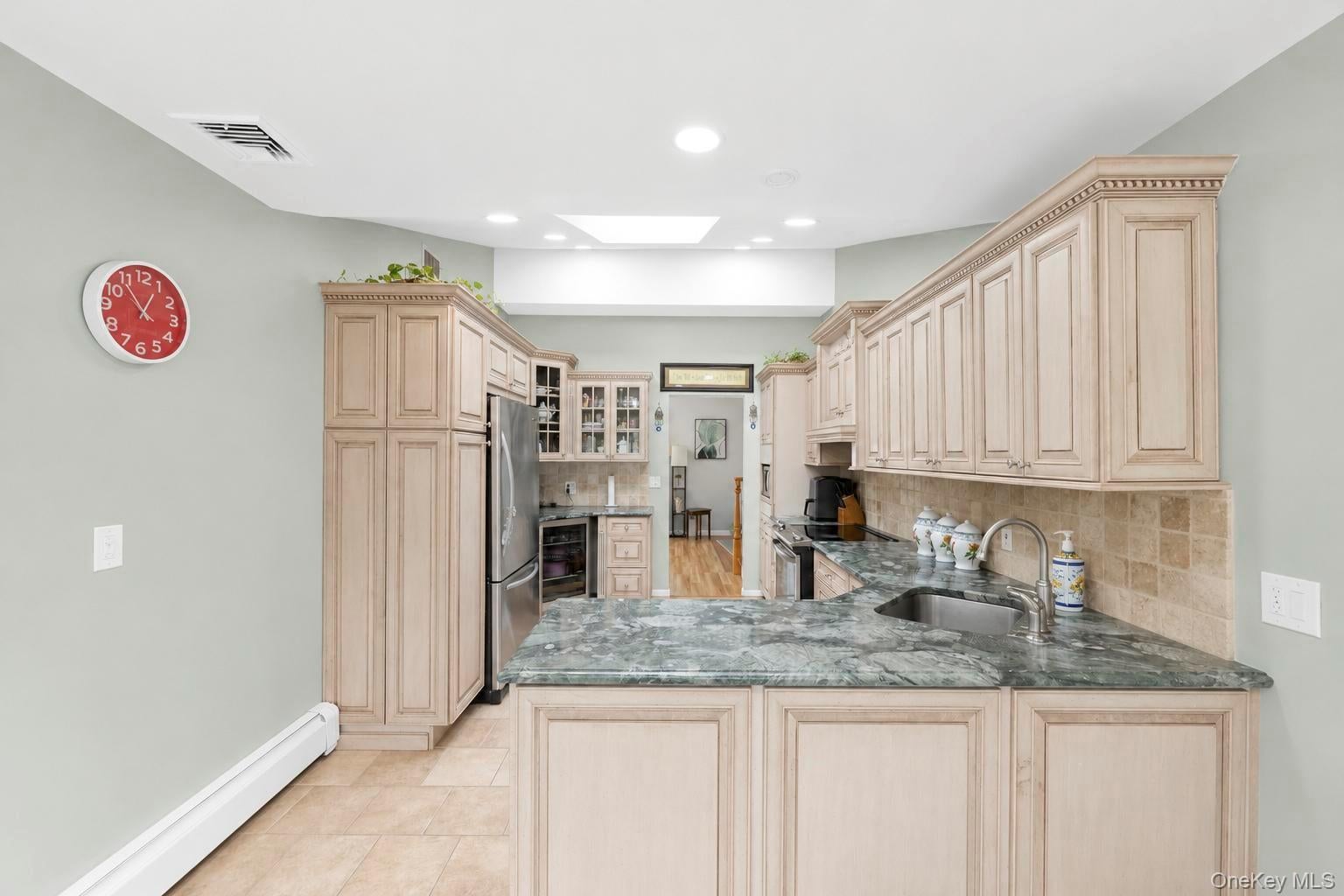 49 Village Dr, Jericho, NY 11753 photo