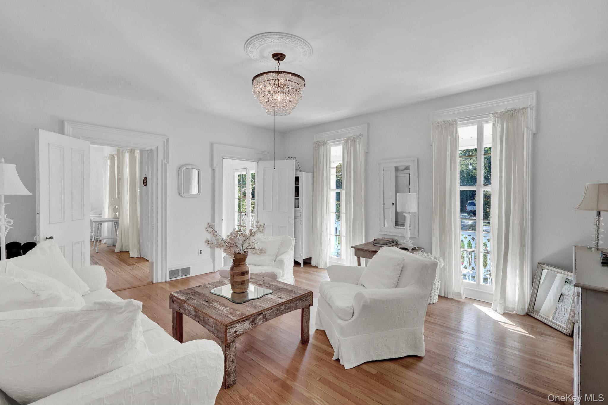 45 Shore Rd, East Setauket, NY 11733 photo