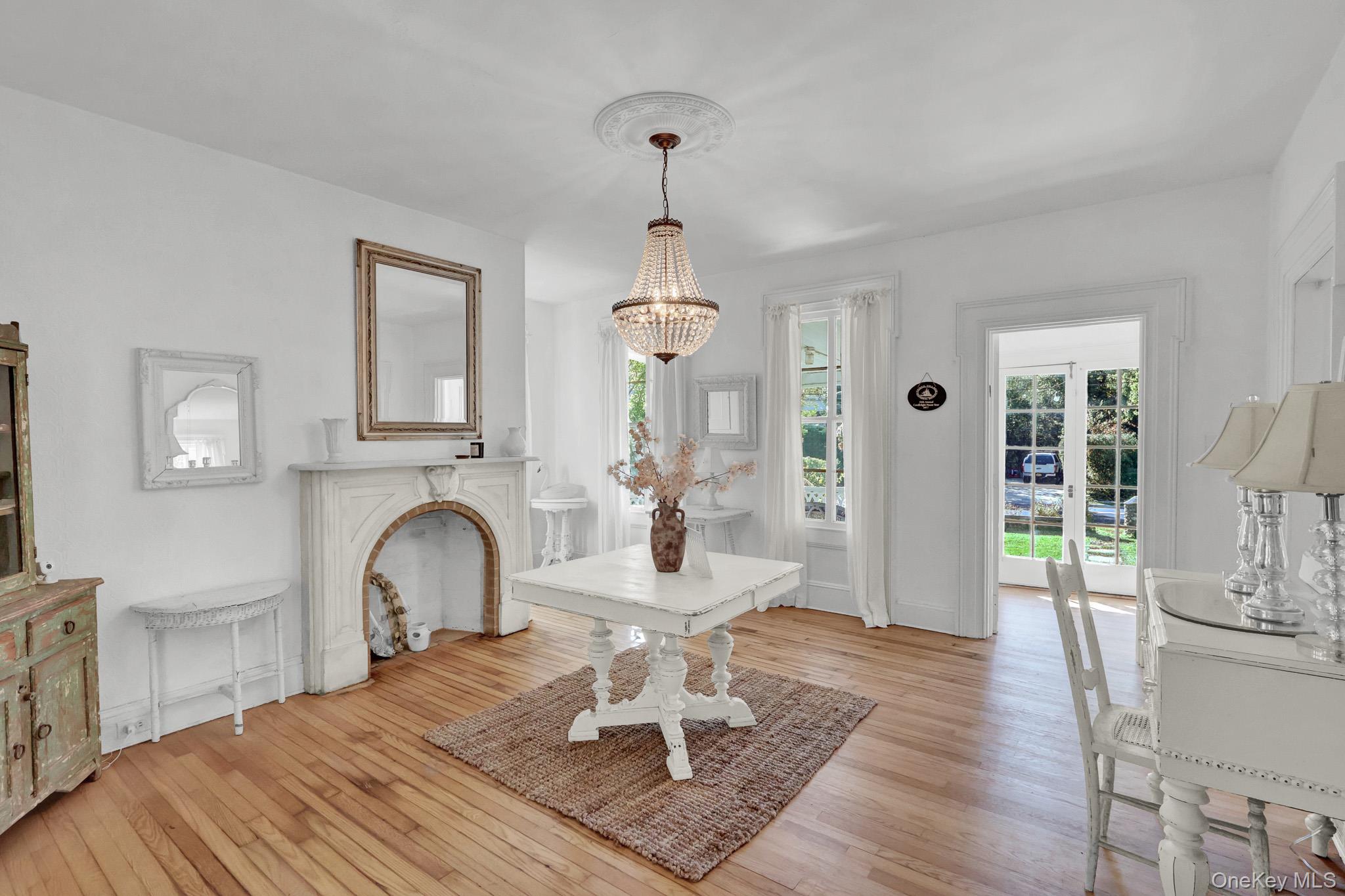 45 Shore Rd, East Setauket, NY 11733 photo