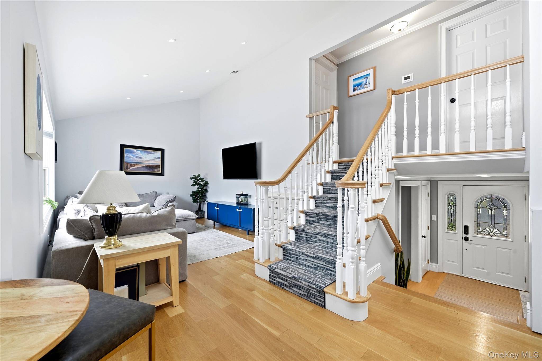 195 N Utica Ave, Massapequa, NY 11758 photo