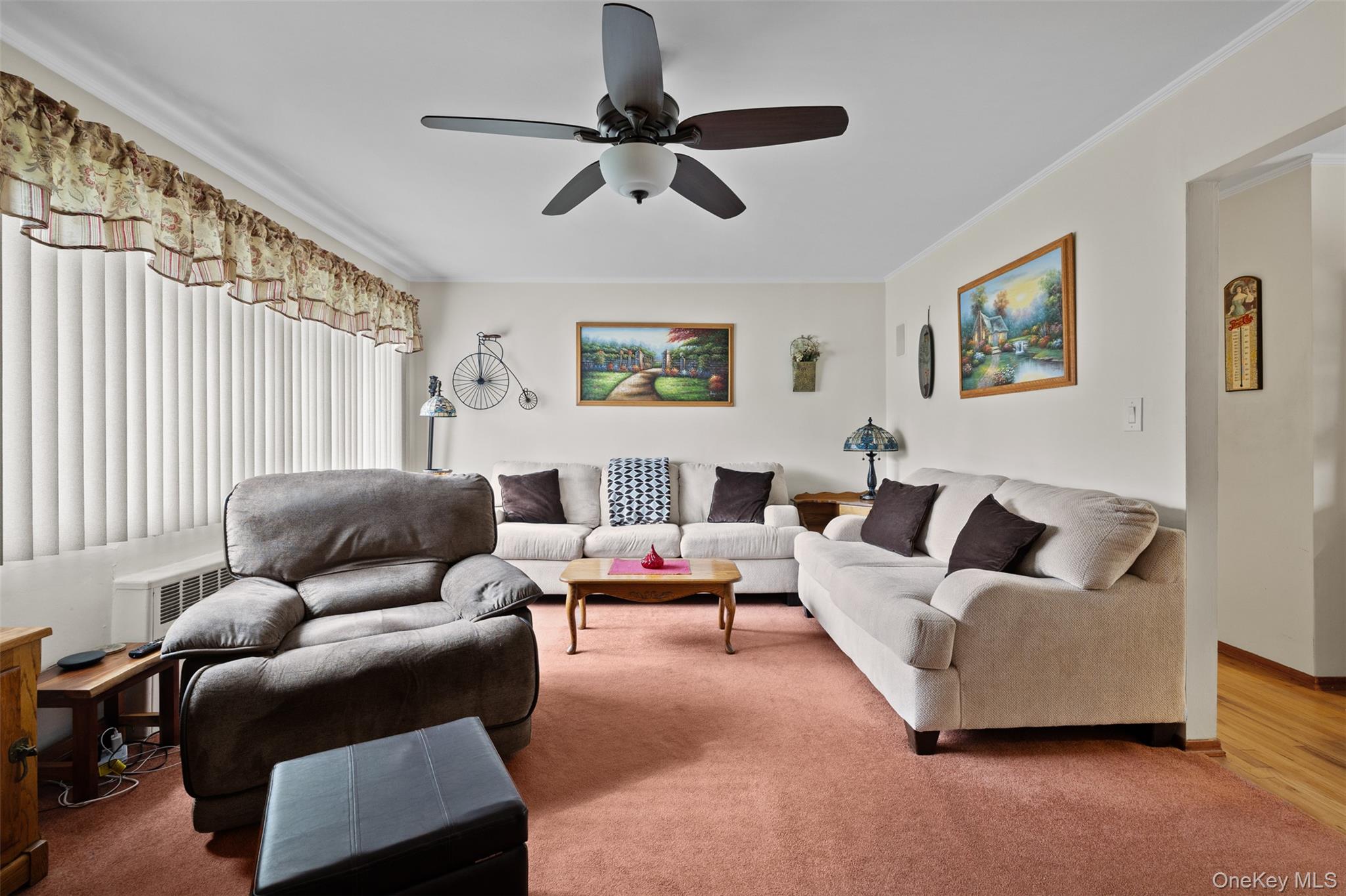 380 N Clinton Ave, Lindenhurst, NY 11757 photo