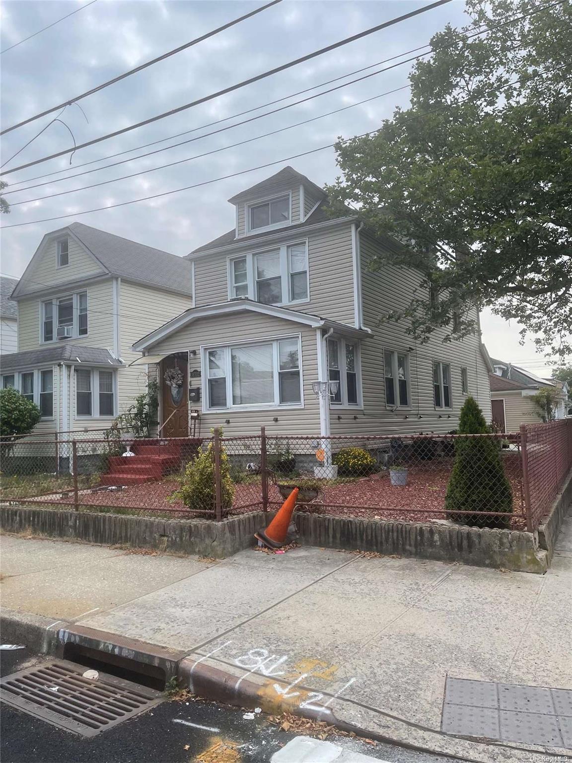 167 2 118th Ave, Jamaica, NY 11434