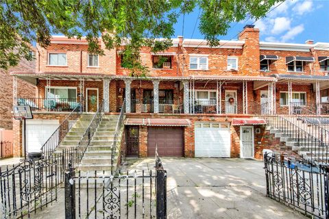 Single Family Residence in Bronx NY 237 Davis Avenue.jpg