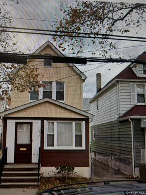 90 13 247th St, Bellerose, NY 11426