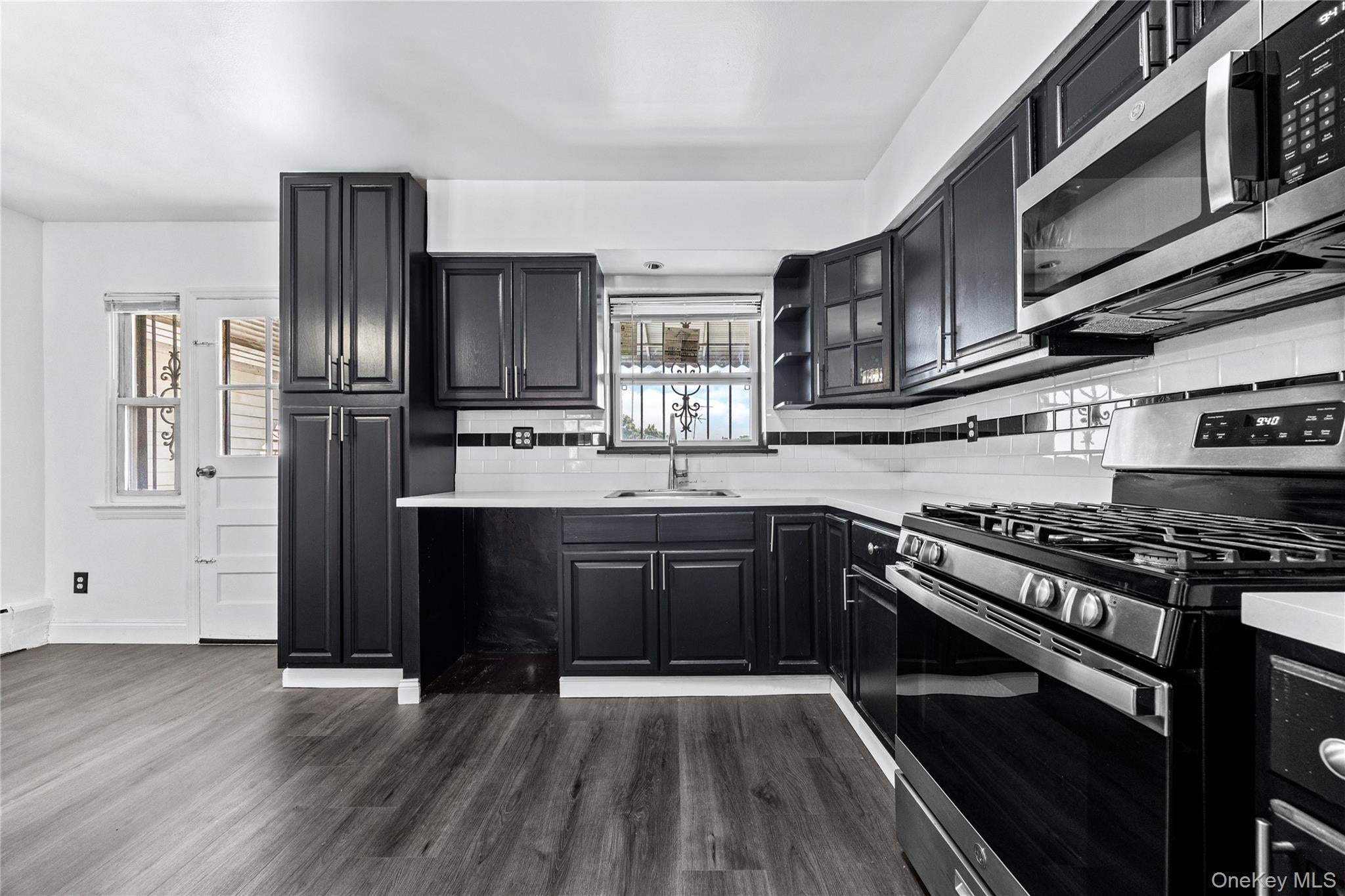 3302 Tiemann Ave, Bronx, NY 10469 photo