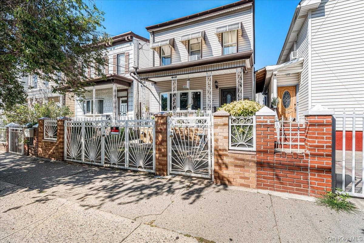 134 Logan St, Brooklyn, NY 11208 photo