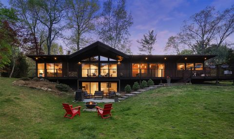 Single Family Residence in Ardsley NY 1 Dellwood Lane.jpg