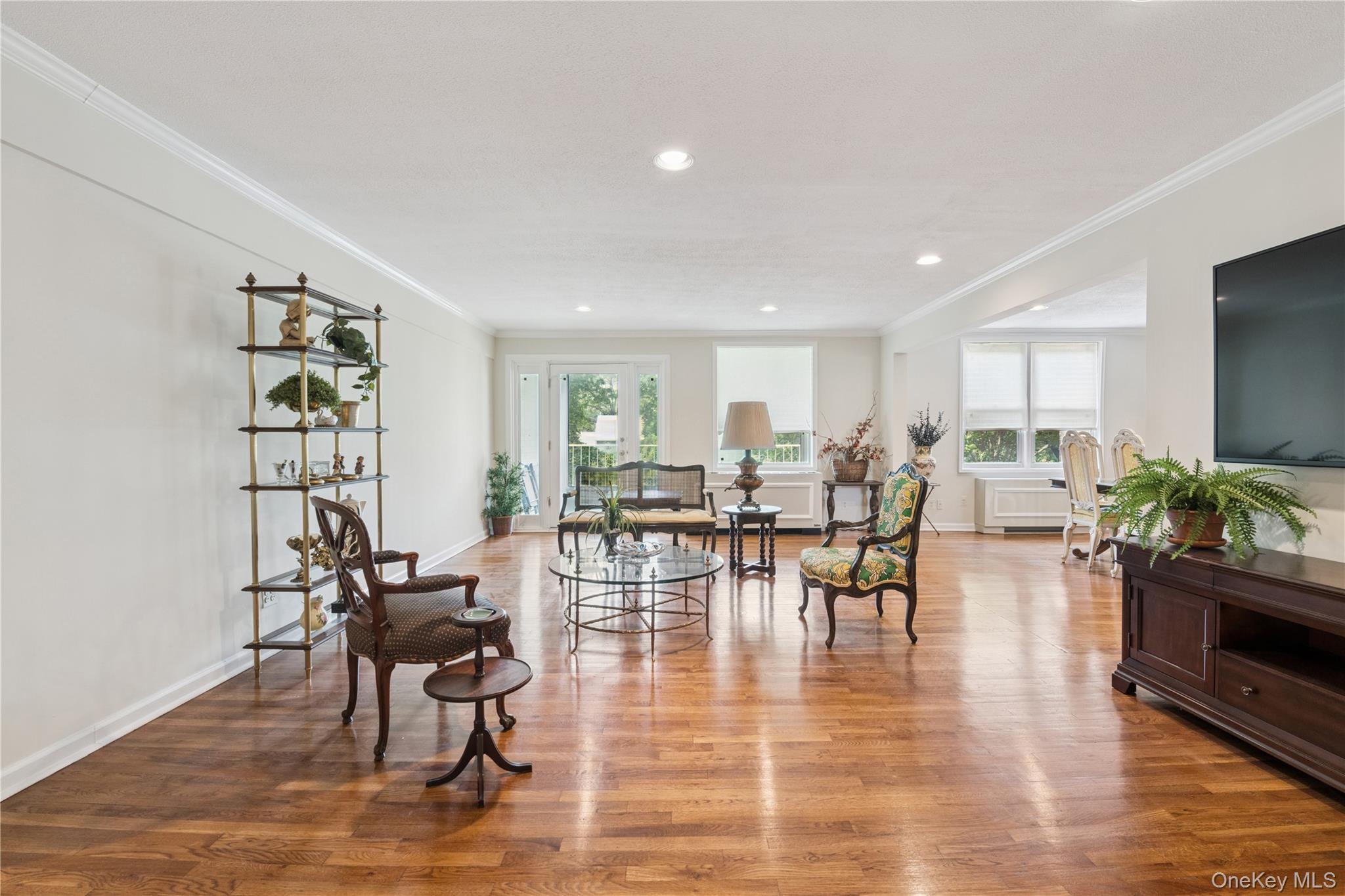 1390 Broadway 118, Hewlett, NY 11557 photo