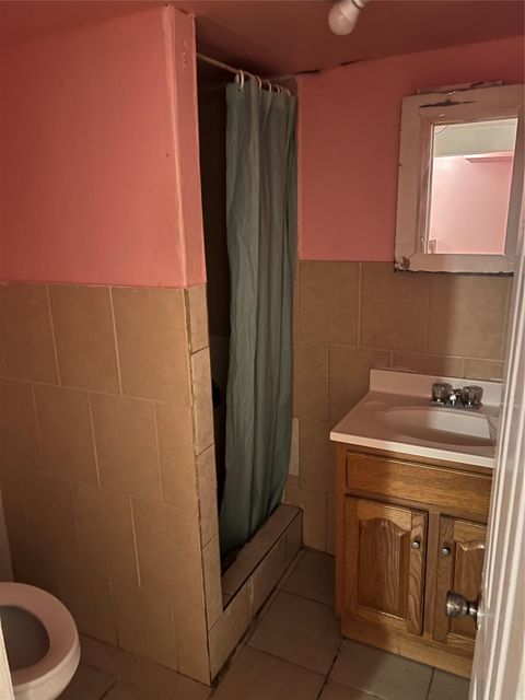 Duplex in Jamaica NY 160-15 108 Avenue 5.jpg