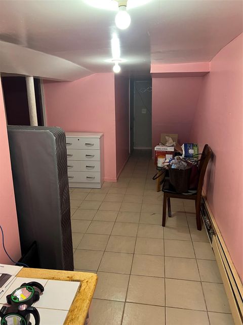 Duplex in Jamaica NY 160-15 108 Avenue 2.jpg