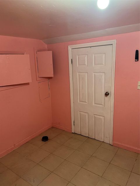 Duplex in Jamaica NY 160-15 108 Avenue 7.jpg