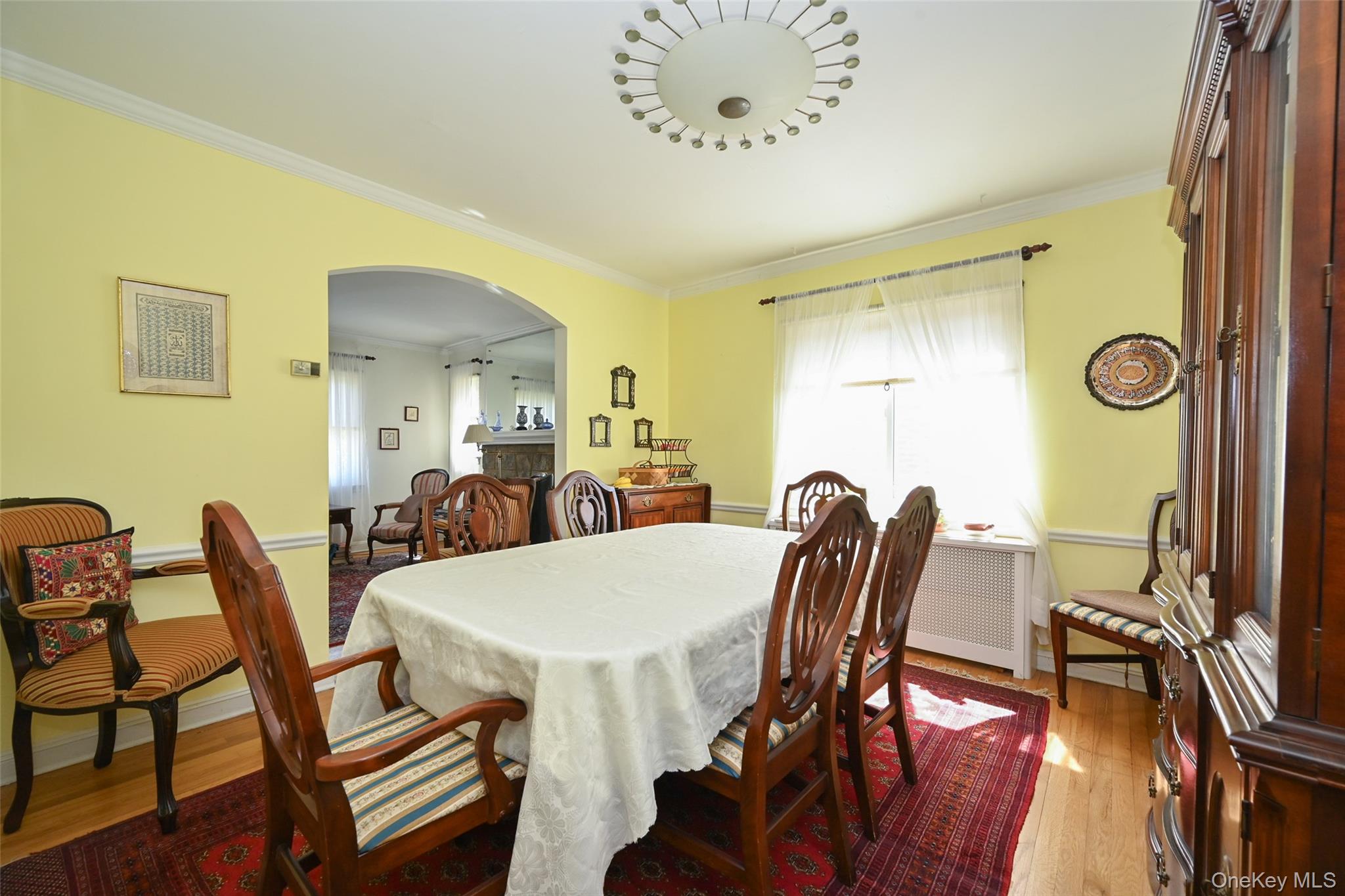 75 64 180th St, Fresh Meadows, NY 11366 photo