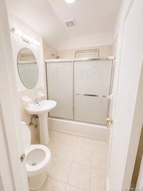 12031 219th St, Cambria Heights, NY 11411 photo
