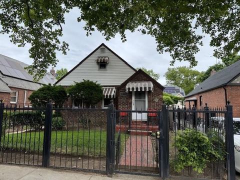 Single Family Residence in Saint Albans NY 183-34 Fonda Avenue.jpg