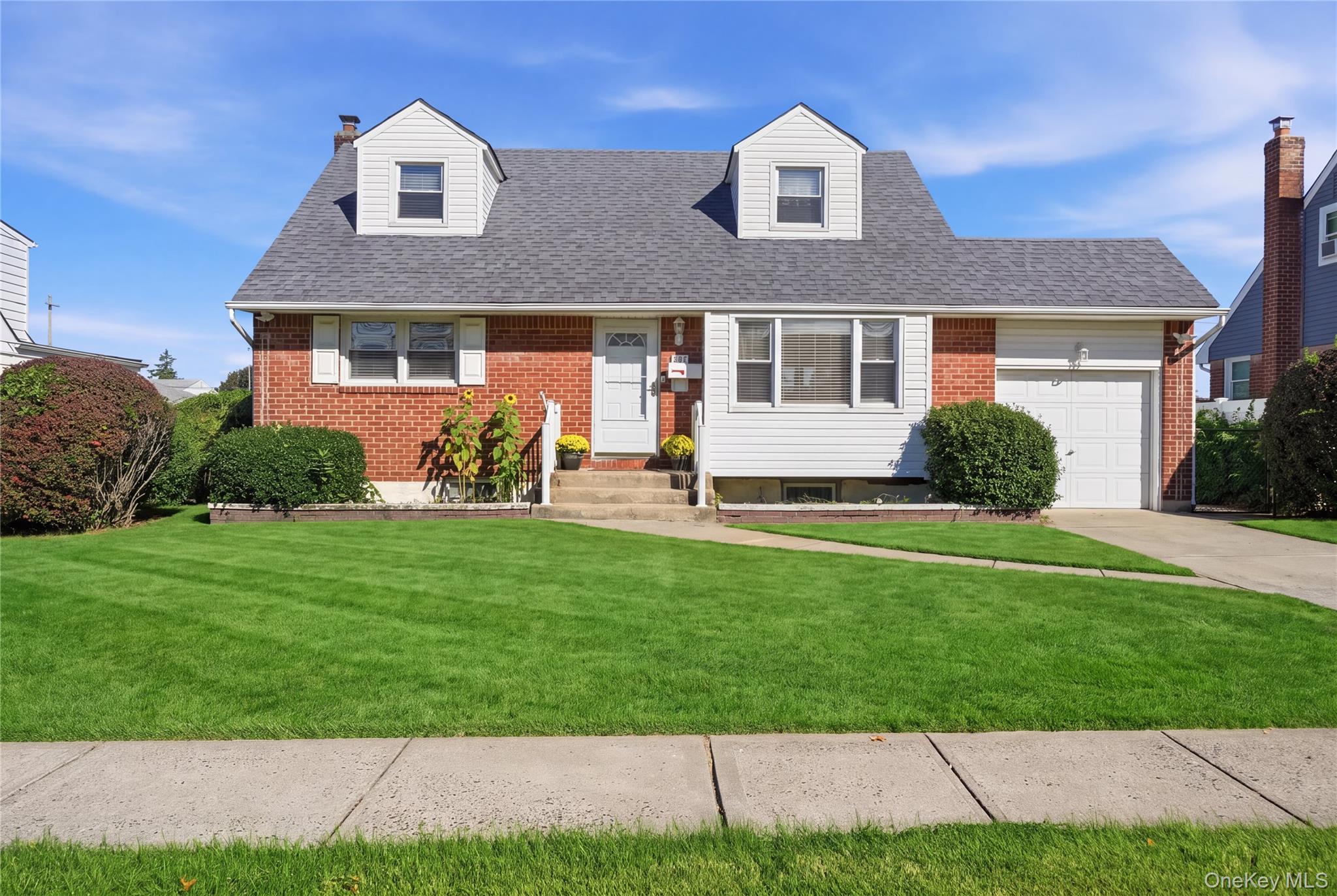 217 Rutherford Ave, Massapequa, NY 11758