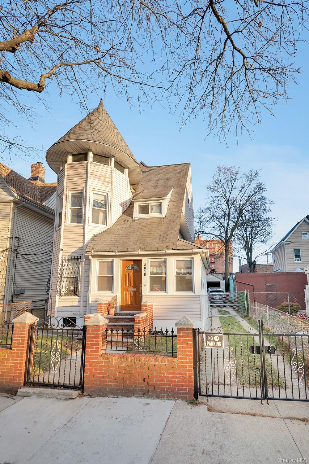 4810 Osgood St, Bronx, NY 10470