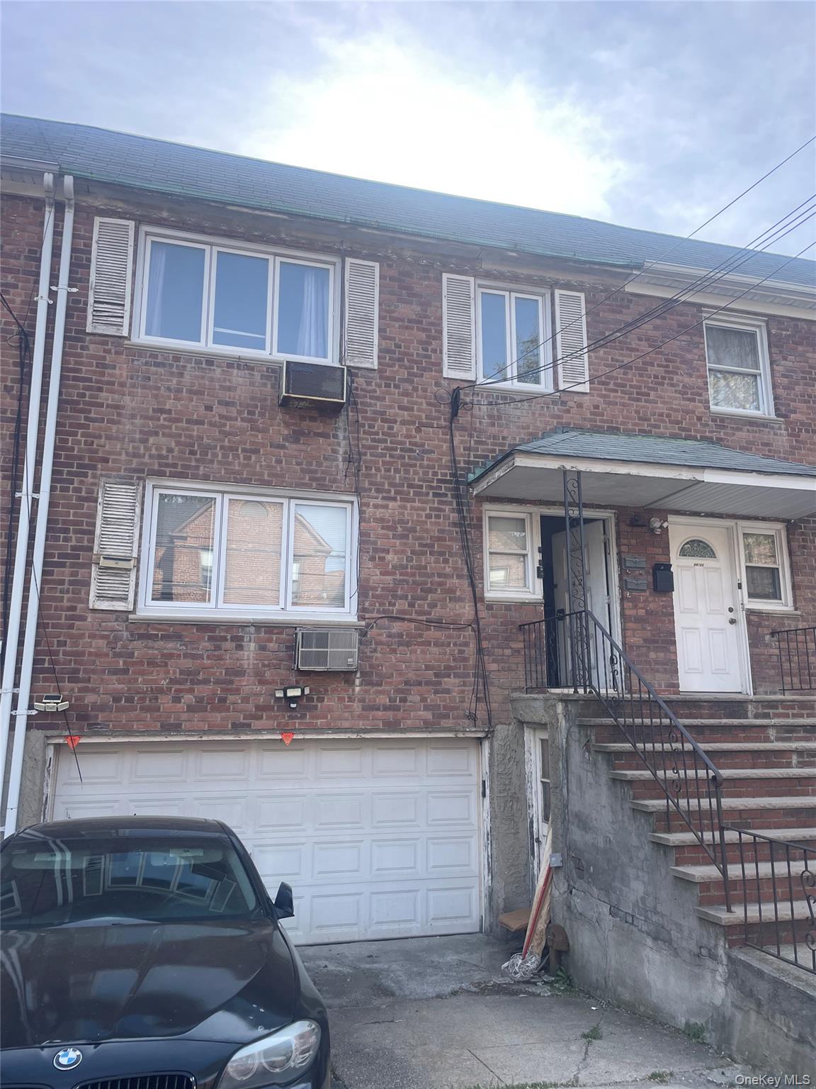 84 21 126th St, Kew Gardens, NY 11415 photo
