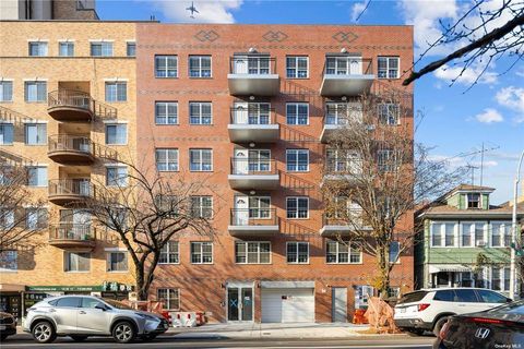 Condominium in Flushing NY 141-15 Cherry Avenue #2D.jpg
