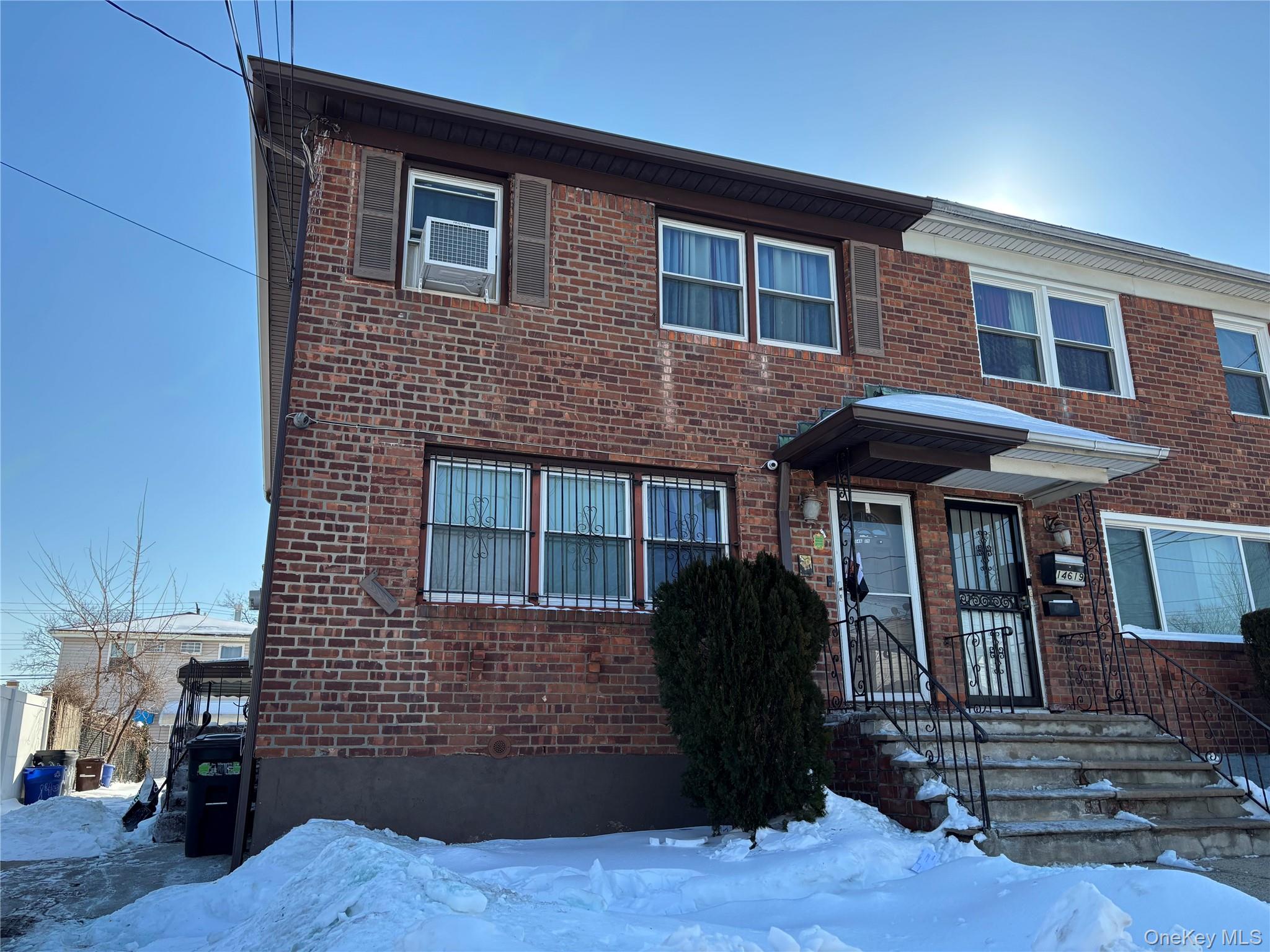 146 15 221st St, Springfield Gardens, NY 11413