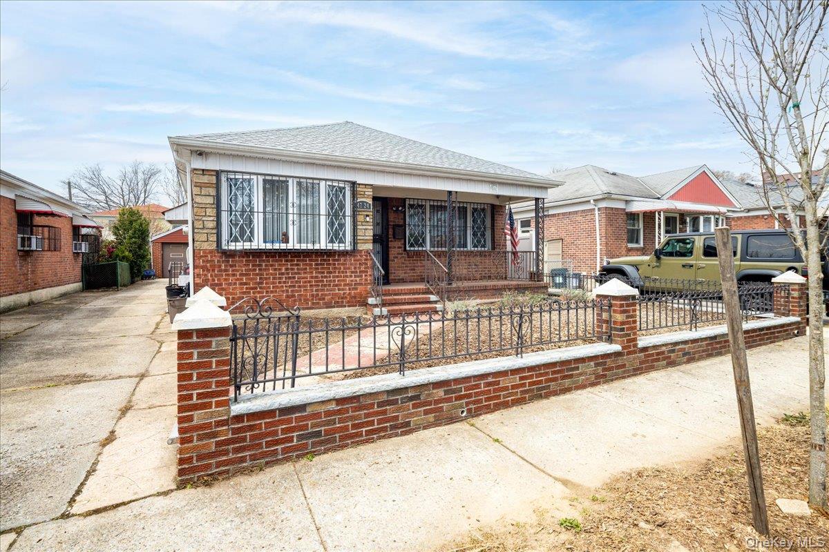 4724 168th St, Flushing, NY 11358 photo